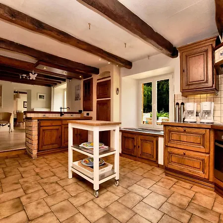 Fine Group House With Sauna Garden, Cleaning Included *
