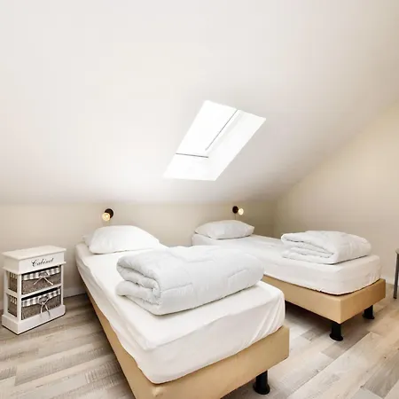 Fine Group House With Sauna Garden, Cleaning Included * Chiny